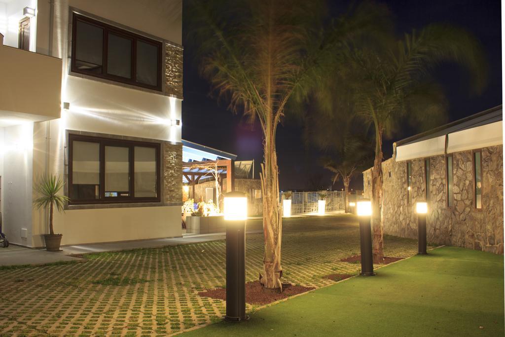 El Caseron De Conil & Spa Кониль-де-ла-Фронтера Экстерьер фото